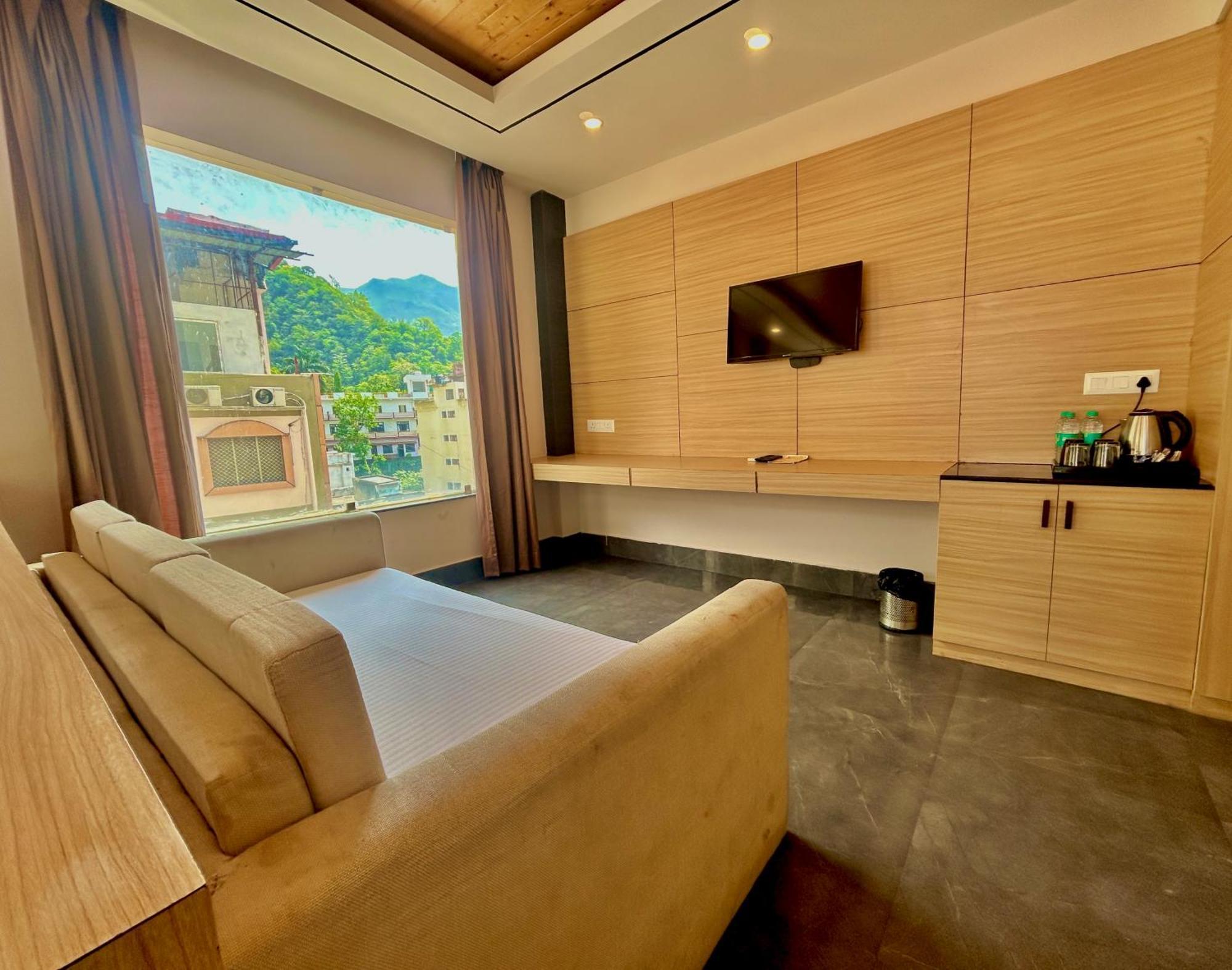 Hotel Aqua Vibes Rishikesh Exterior photo